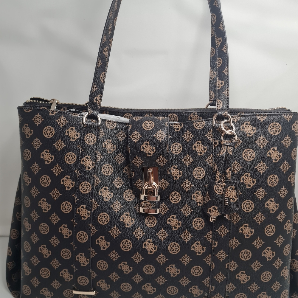 Guess Travel Tote Bag - Picture 4 of 10